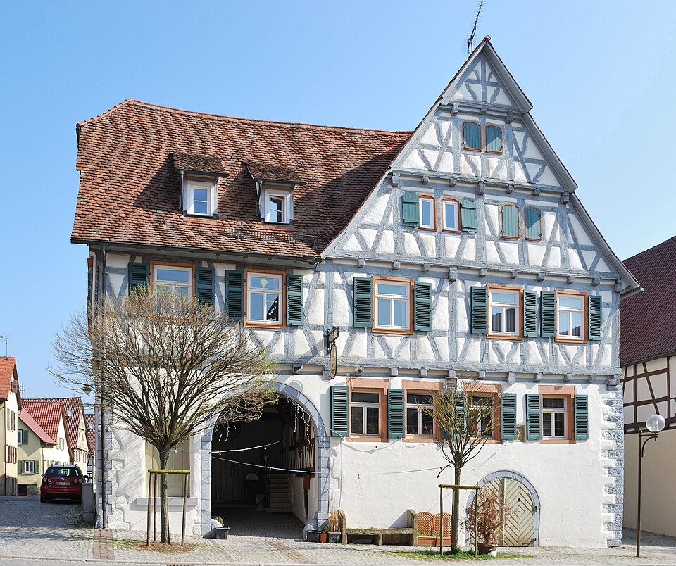 Knittlinger Straße: Typisches Lienzinger Fachwerkhaus